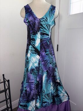 Creation Floral Blue & Purple Summer Dress- Medium